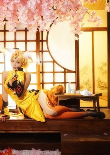 来陪妲己玩耍吧~ cosplay