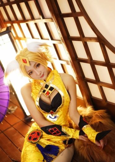 来陪妲己玩耍吧~ cosplay