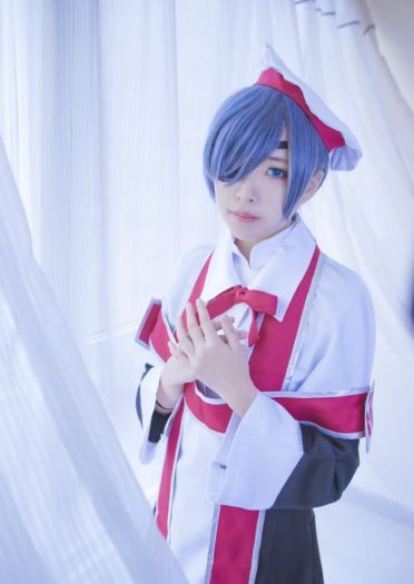 黑执事夏尔cosplay