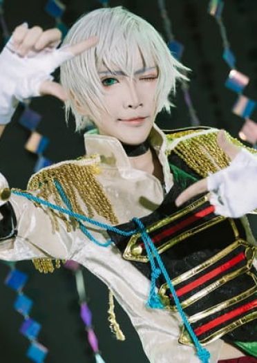 月歌霜月隼 COSPLAYA