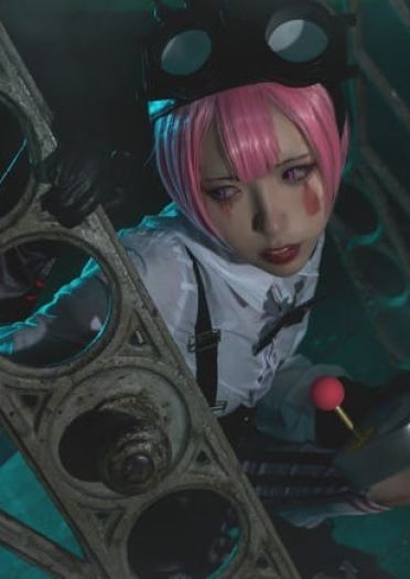 第五人格-哥特机械师特蕾西·列兹尼克cos正片