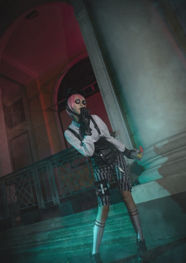 第五人格-哥特机械师特蕾西·列兹尼克cos正片