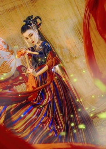 汉服红袖香