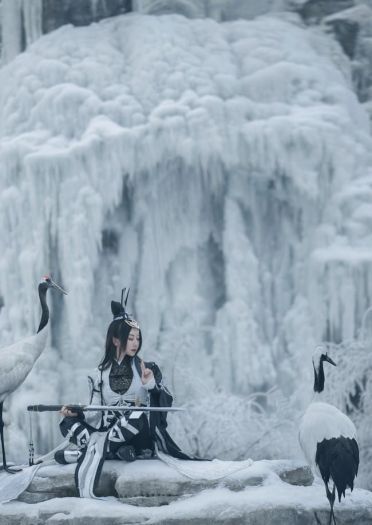 剑网三道姑COSPLAY