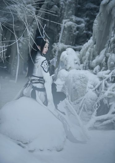 剑网三道姑COSPLAY