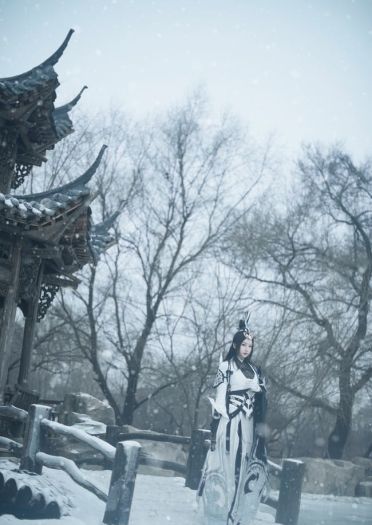 剑网三道姑COSPLAY