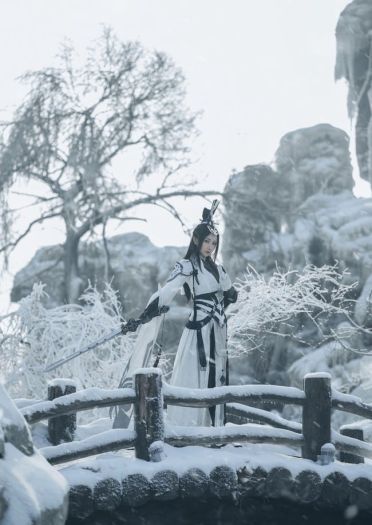 剑网三道姑COSPLAY