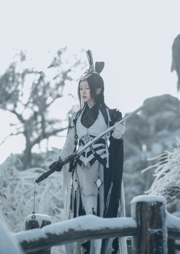 剑网三道姑COSPLAY