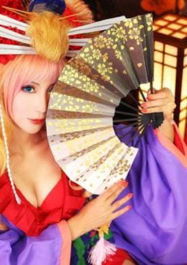 国产cos 柳荚小米演绎和服雪莉露