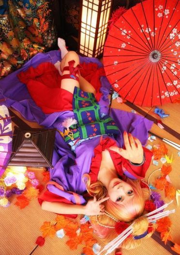 国产cos 柳荚小米演绎和服雪莉露