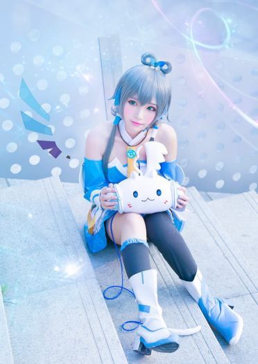【COS】清凉一夏~蓝色的洛天依(?*?ω?)?