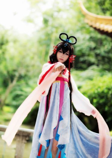 【COS】忆红莲洛天依