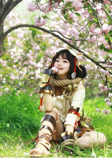 【授权cos】剑网情缘三--超可爱丐萝cos