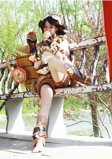 【授权cos】剑网情缘三--超可爱丐萝cos