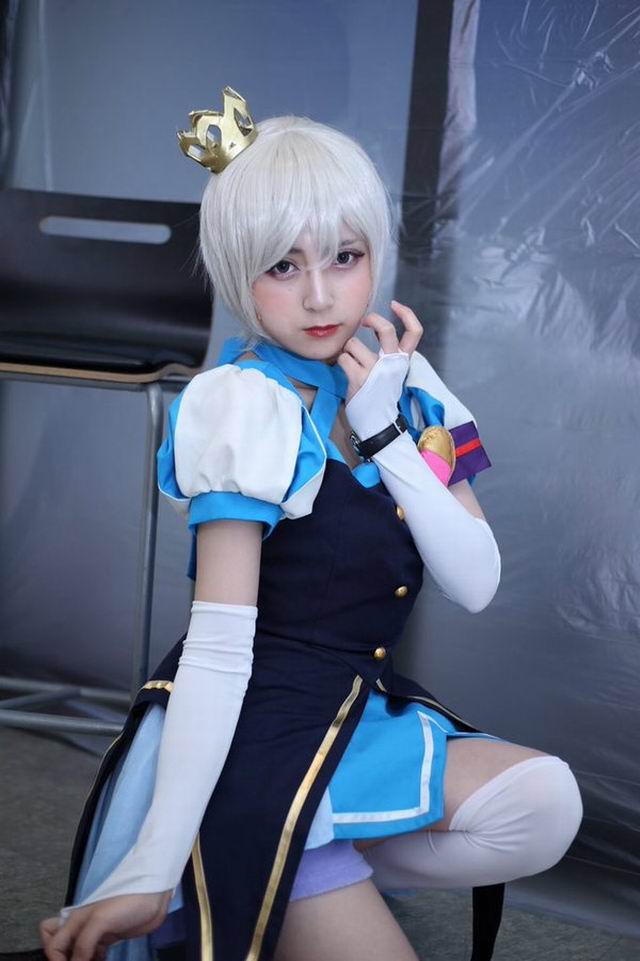 麻耶识coser日本的雪国三无少女lui 夏日清凉福利