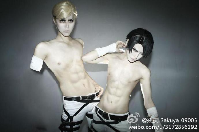 男神般的外表 来自日本的coser朔夜