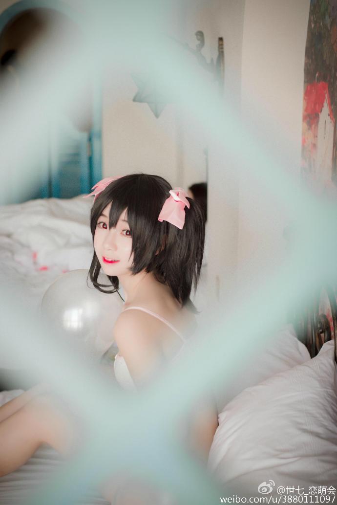 胸部神还原！lovelive失泽妮可内衣同人cos