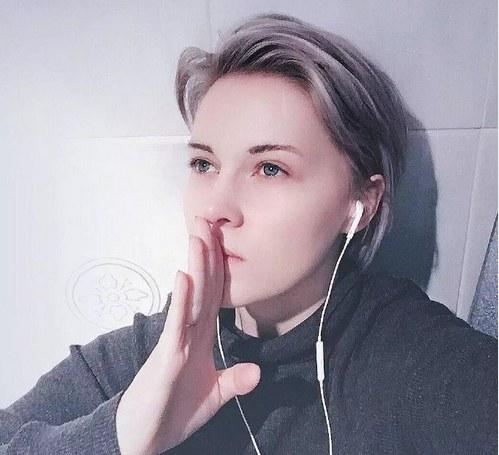 又是种族优势！冰上的尤里 维克托的COS