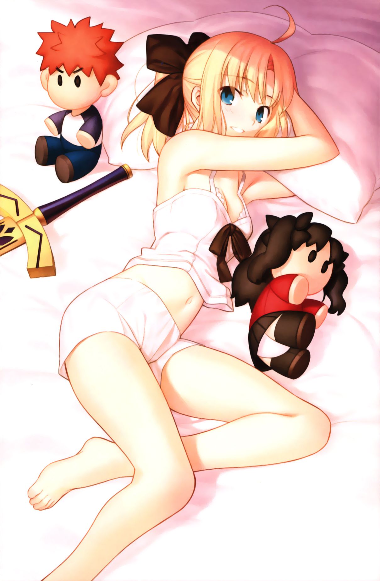 穿着短裤的动漫美少女图片