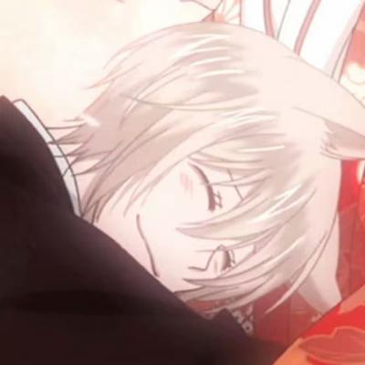 死生契阔，与子成说。二次元情侣头像