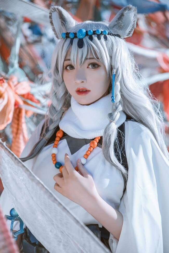 明日方舟初雪COS图