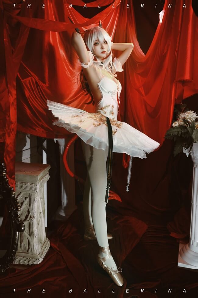 明日方舟伊内丝芭蕾cosplay