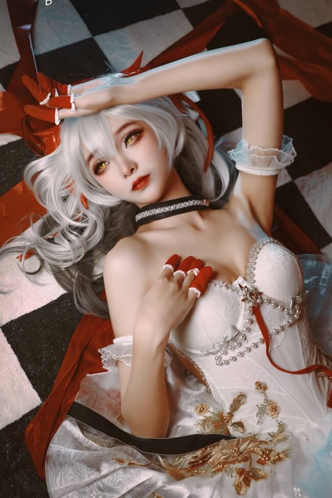 明日方舟伊内丝芭蕾cosplay