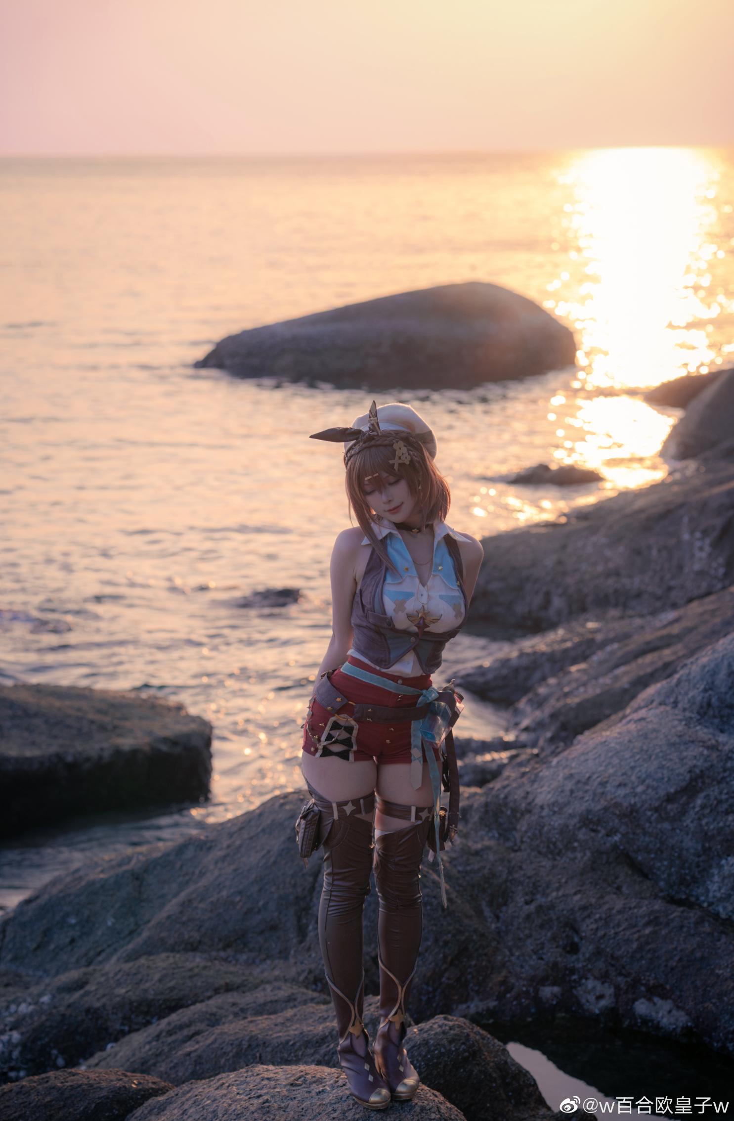 莱莎的炼金工房cos 女主莱莎