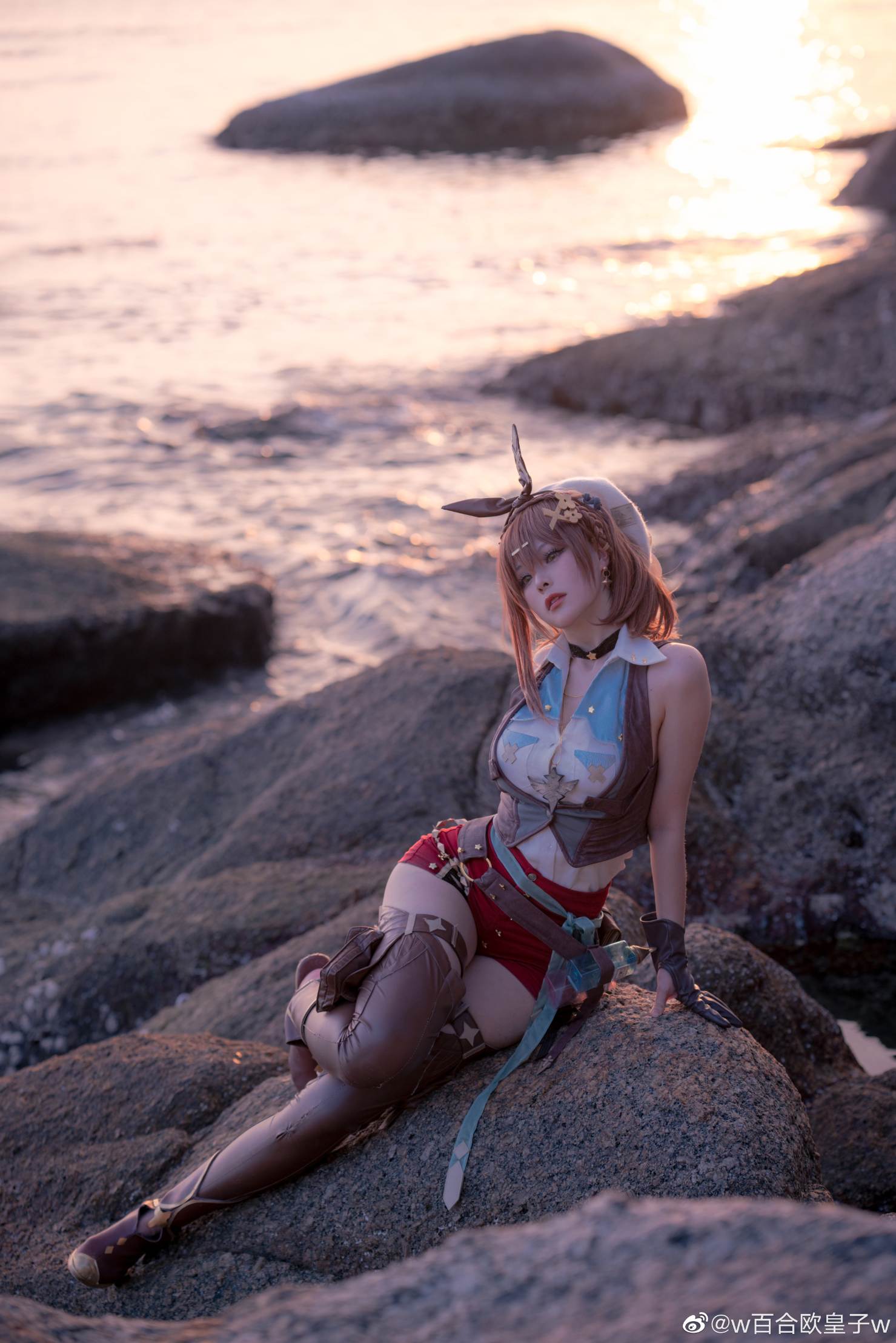 莱莎的炼金工房cos 女主莱莎