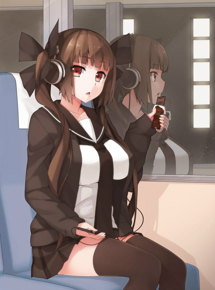 镜子与地面的反射 手机壁纸