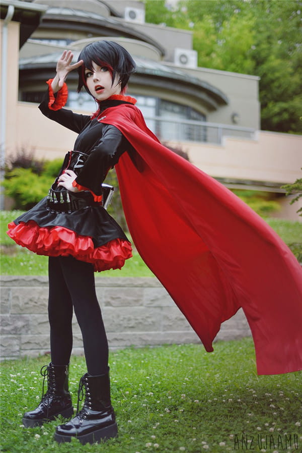 土耳其合法萝莉coser 萝莉般的身材和颜值