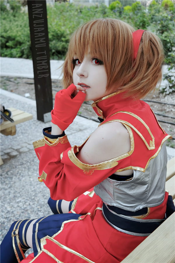 土耳其合法萝莉coser 萝莉般的身材和颜值