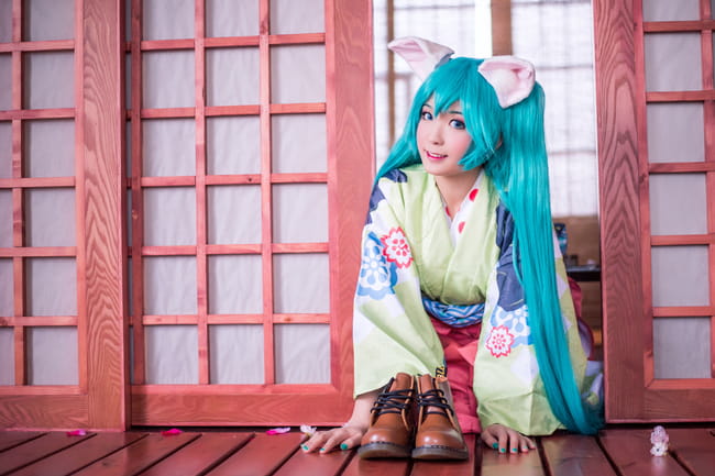 初音未来 动物学院cos 一只懒散的猫咪