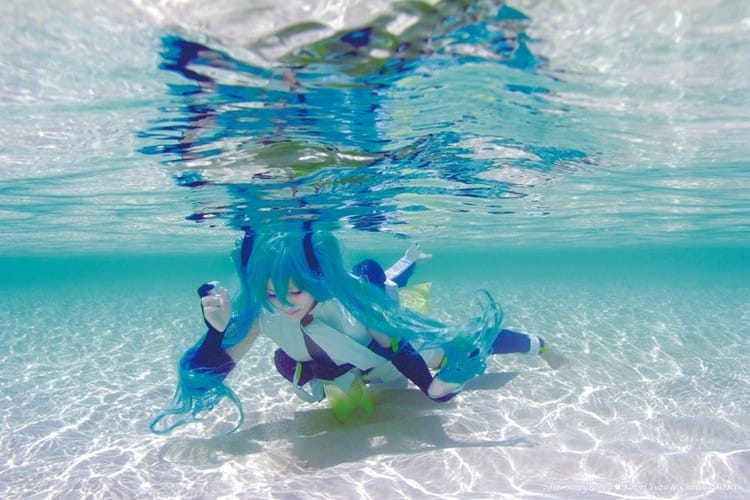 日本旅拍coser 在水中梦幻的深海少女