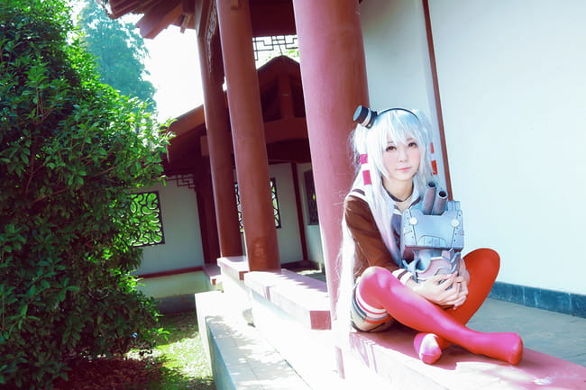 【授权】舰娘天津风COS 和连装炮君一起玩耍吧