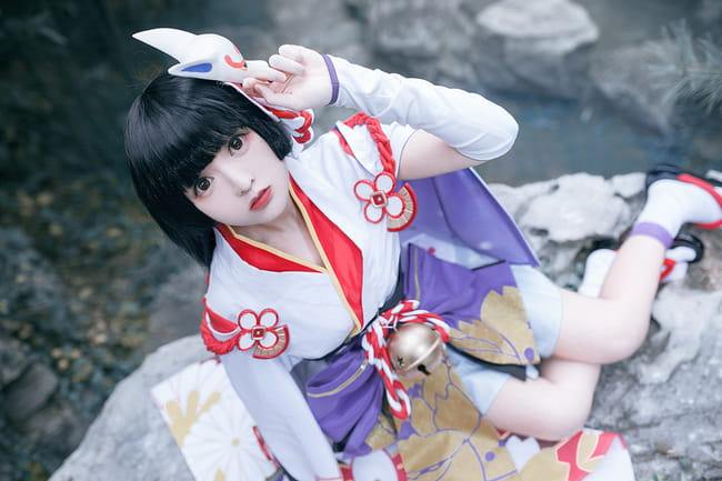 看一眼就被冻住 阴阳师手游式神雪女cos(1)