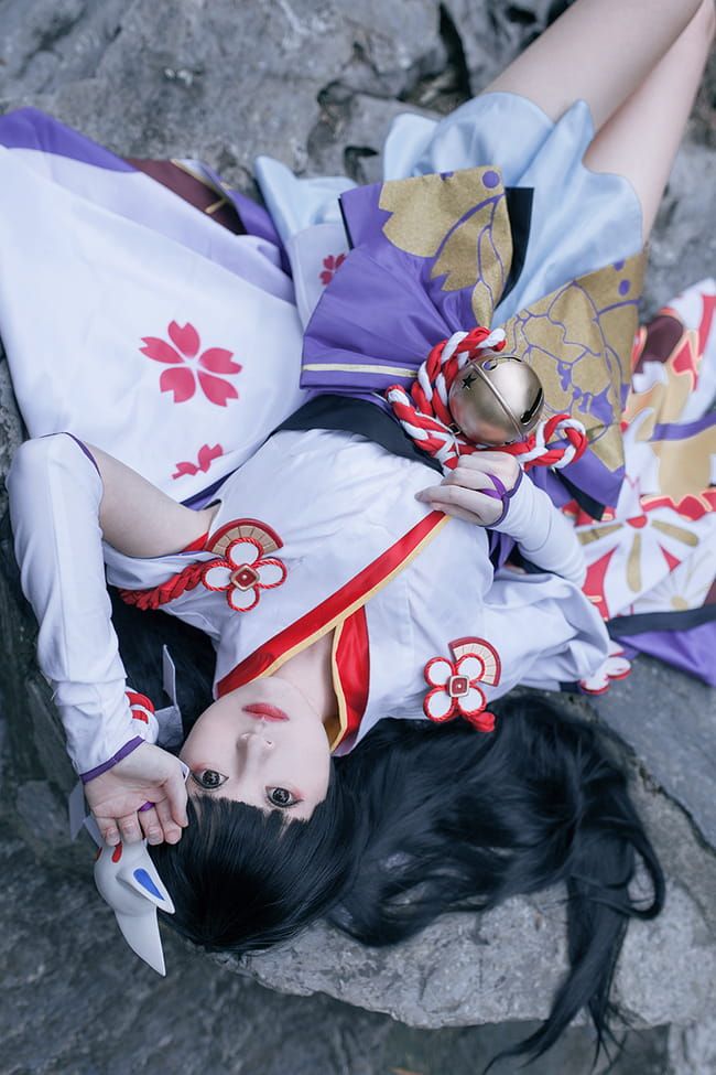 看一眼就被冻住 阴阳师手游式神雪女cos(1)