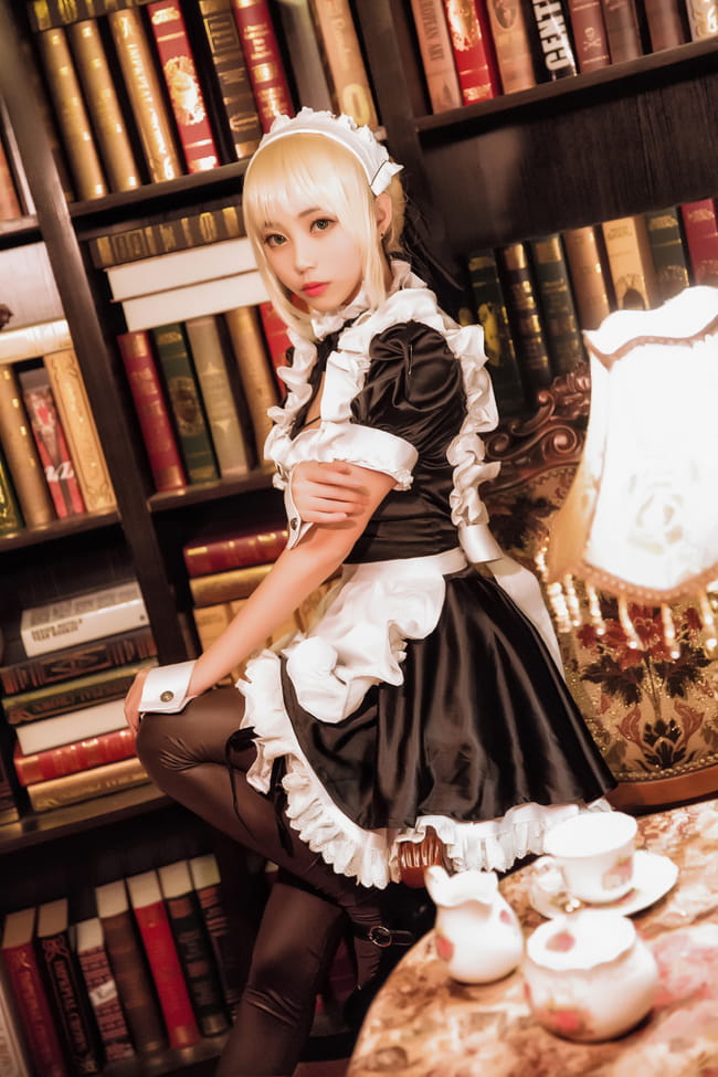 fate/zero saber 女仆 cosplay(1)