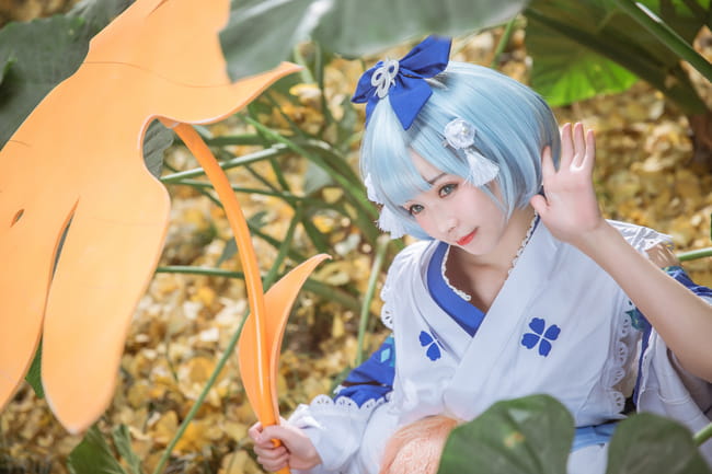 网易手游阴阳师 莹草丹枫秋意 cosplay(1)