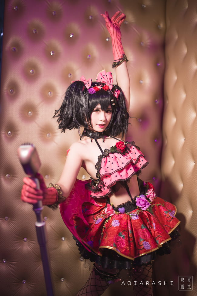 新人完美cos矢泽妮可 小恶魔觉醒