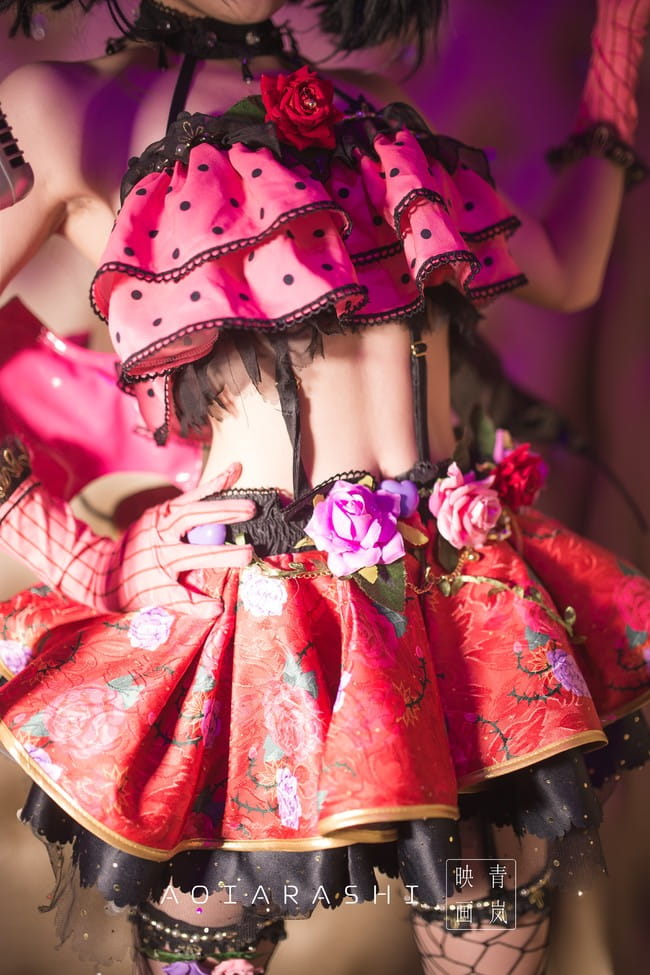 新人完美cos矢泽妮可 小恶魔觉醒