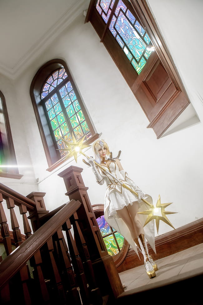 英雄联盟 大元素使拉克丝 cosplay(1)