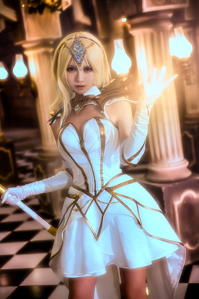 光辉女郎拉克丝 终极皮肤光元素使COS