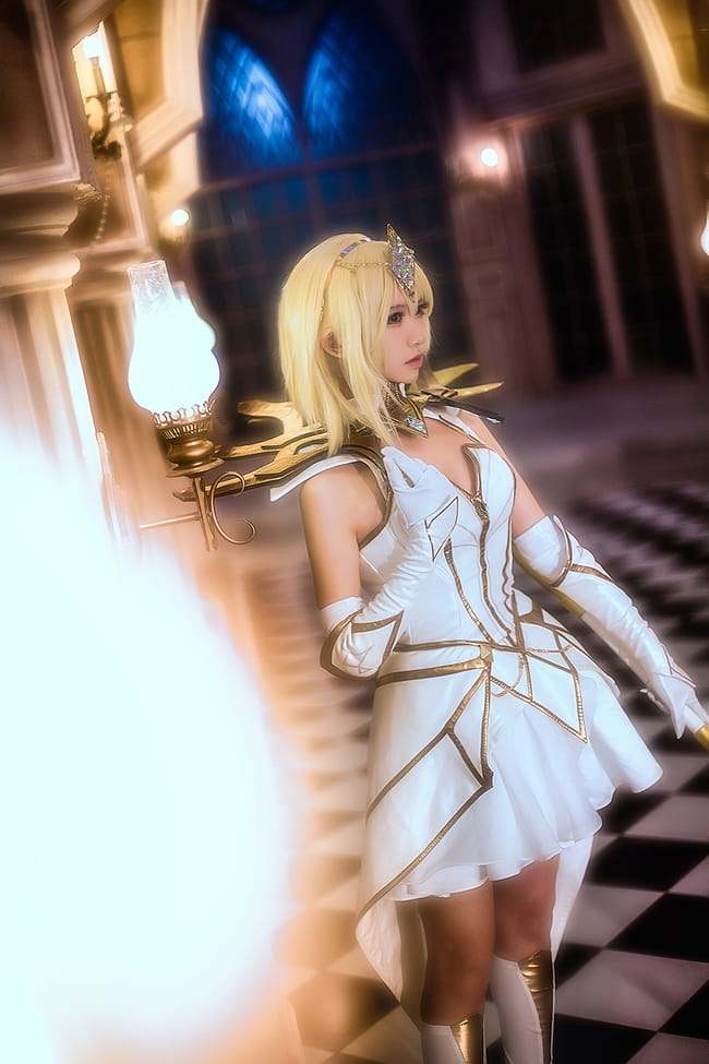 光辉女郎拉克丝 终极皮肤光元素使COS