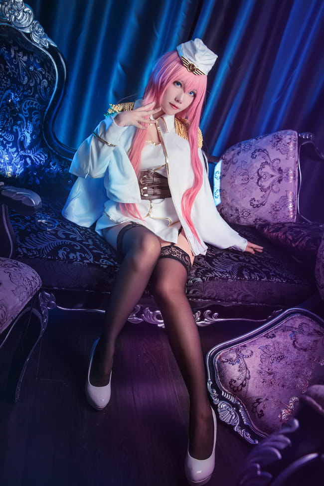 VOCALOID 巡音流歌白军服 黑丝诱惑cosplay