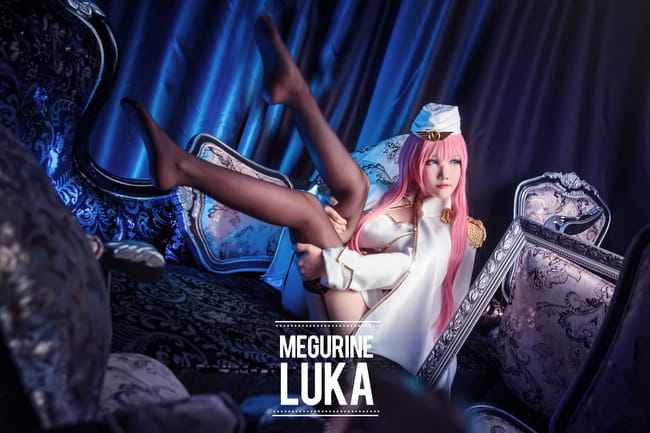 VOCALOID 巡音流歌白军服 黑丝诱惑cosplay