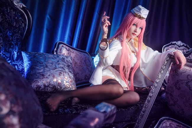 VOCALOID 巡音流歌白军服 黑丝诱惑cosplay