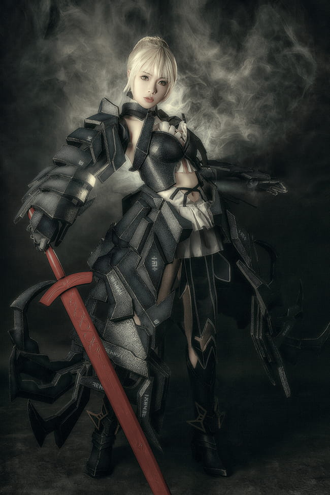 超帅黑saber Saber alterCOSPLAY