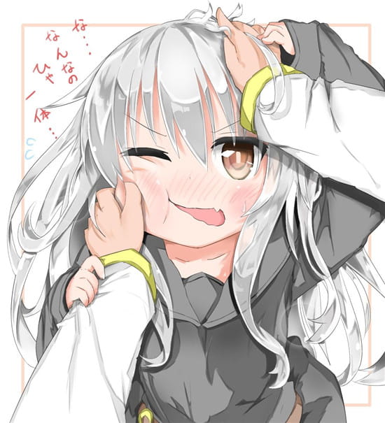 被捏脸的动漫女孩手机壁纸