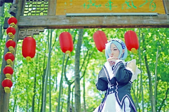 你的女仆掉到了森林里